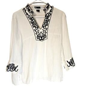 Carole little boho linen embroidered top. Size L